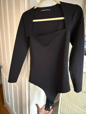 Abercrombie & Fitch Black Sculpt Matte Long Sleeve Bodysuit, Black, Sz. Large